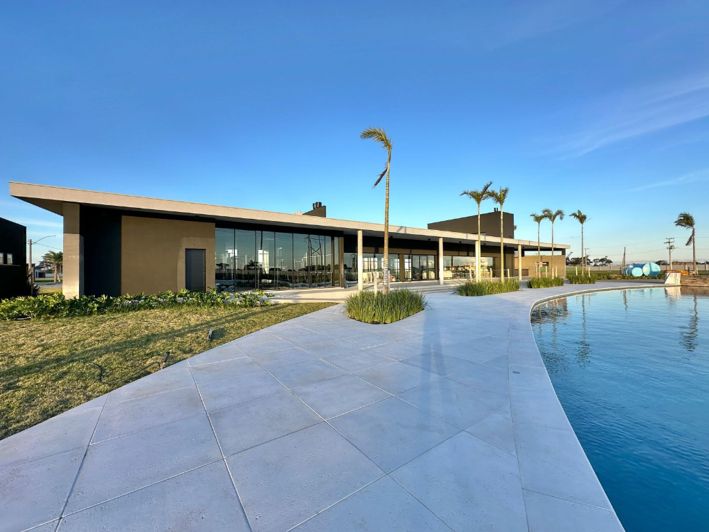 ALLURE BEACH